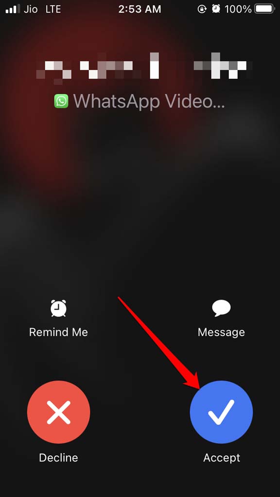 Примите видеозвонок в WhatsApp