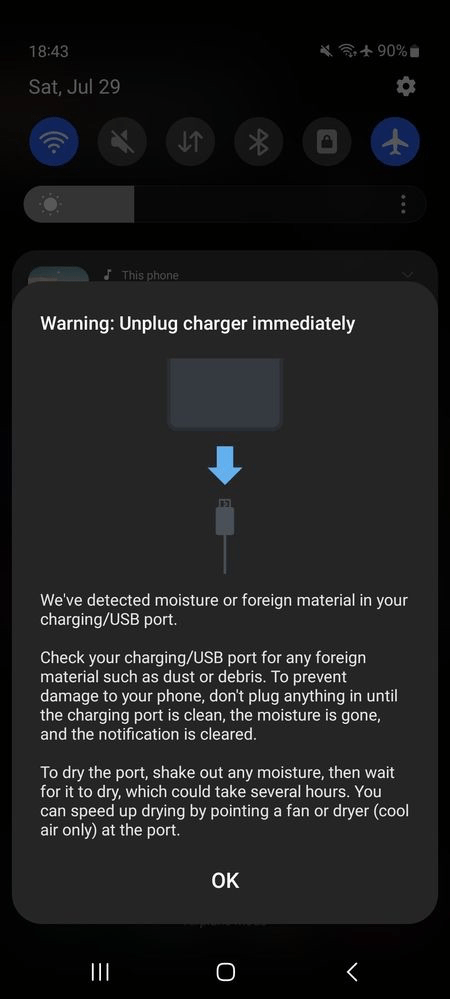 Обнаружена влага в порту зарядки или USB-порте устройств Samsung